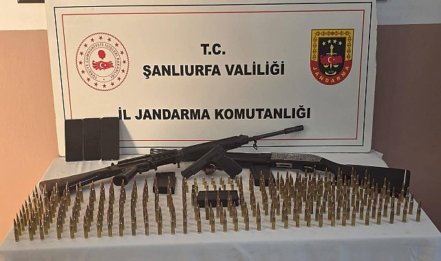 Şanlıurfa’da Cephanelik Gibi Evde Çok Sayıda Silah Ele Geçirildi!