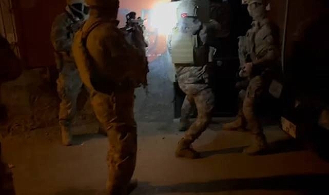 41 İlde Silah ve Mühimmat Kaçakçılığı Operasyonu: 135 Şüpheli Gözaltında