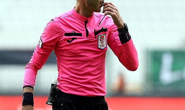 Süper Lig 14. Hafta Hakemleri Açıklandı: Fenerbahçe-Galatasaray Derbisini Kim Yönetecek?