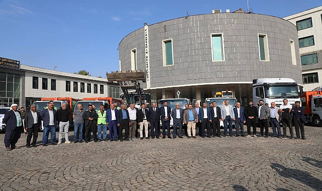 Viranşehir Belediyesi Filoya 20 Yeni Araç Kazandırdı