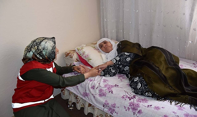 Evde Bakım Yardımı Hesaplara Yatırılmaya Başlandı