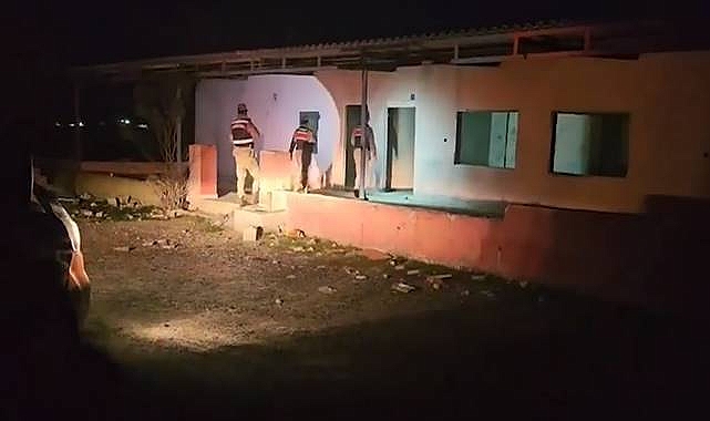 Fuhuş, Yağma ve Dolandırıcılık Şüphelileri Jandarmadan Kaçamadı: 23 Gözaltı 