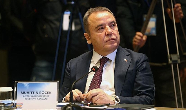 Tutuklu Antalya Büyükşehir Belediye Başkanı Muhittin Böcek Hastaneye Sevk Edildi