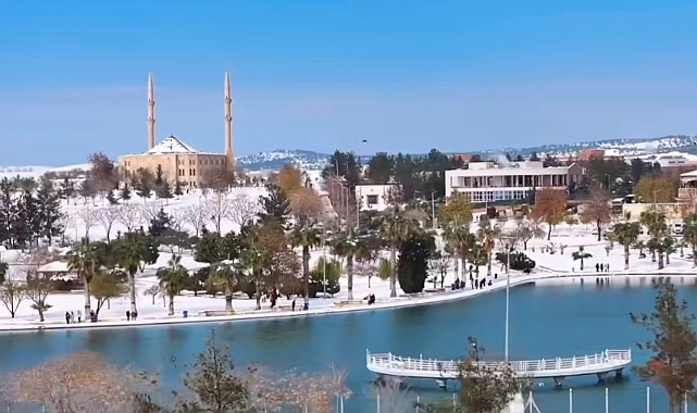 Harran Üniversitesi’nde Kar Engeli: Bütünleme Sınavları Ertelendi