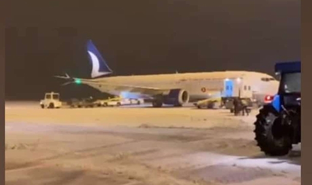 Kar Şanlıurfa’da Ulaşımı Felç Etti: Uçak Seferleri İptal