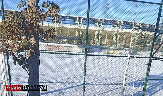 Şanlıurfa’da Amatör Futbol Müsabakaları Kar Engeline Takıldı