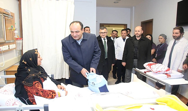 Şanlıurfa’da Yeni Yılın İlk Bebeği Dünyaya Geldi