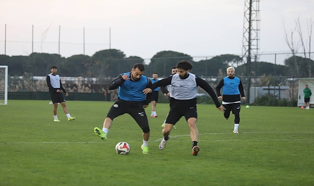 Şanlıurfaspor Antalya Kampında Akşam Mesaisini Tamamladı