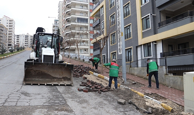 Karaköprü’de Yol Ve Kaldırım Çalışmaları Devam Ediyor