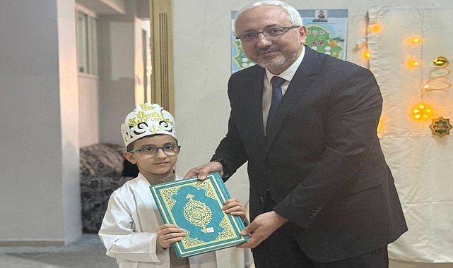 4-6 Yaş Kur'an Kursu Öğrencisi Hatim Sevinci Yaşadı