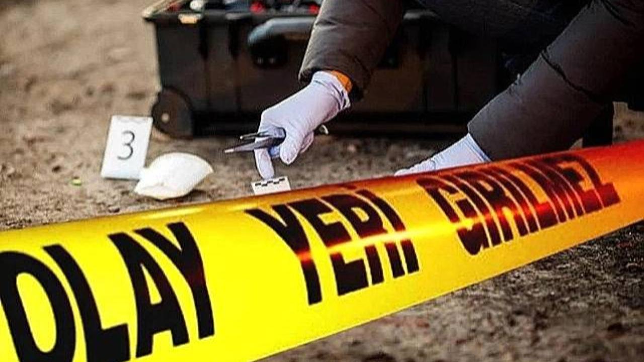 14 Yaşındaki Çocuk Otobüs Durağında Öldürüldü