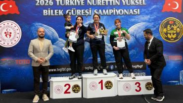 Kadın Sporcular Türkiye’nin Zirvesi’nde