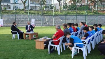 Başkan Nihat Çiftçi, Sporcuların Sorularını Yanıtladı