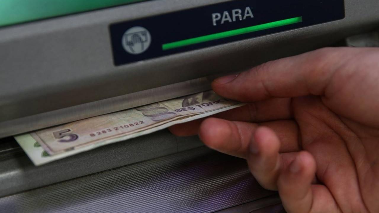 Evde Bakım Yardımı Hesaplara Yatırılmaya Başlandı