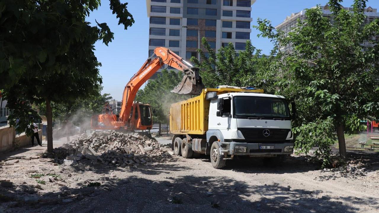 Karaköprü’de Yollar Ve Sokaklar Yenileniyor