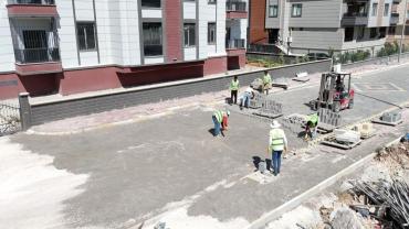 Karaköprü’de Yol Ve Kaldırım Atağı Sürüyor