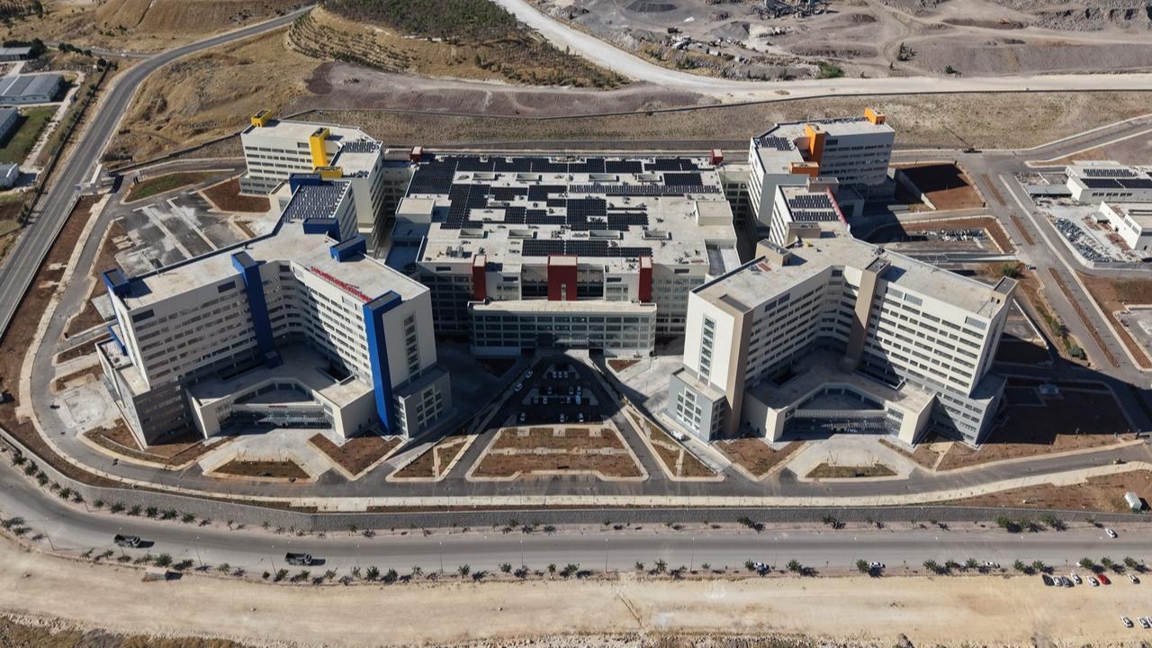 Şanlıurfa Şehir Hastanesi’nde Son Durum! Vali incelemede Bulundu