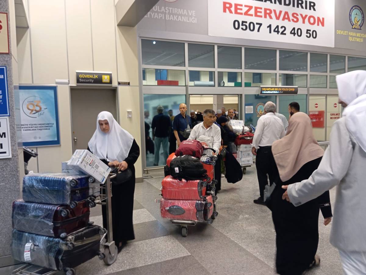 Şanlıurfa İlk Hacılarını Coşkuyla Karşıladı
