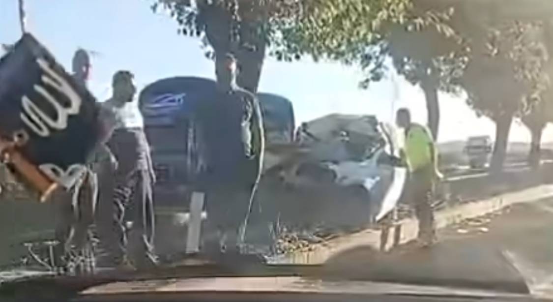 Urfa’da Feci Kaza! Otomobil Ağaca Çarptı, 1 Ölü