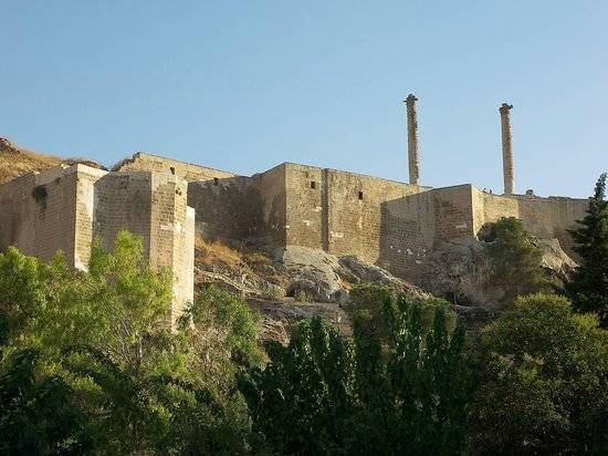 Urfa Kalesi: Şanlıurfa'nın Zirvesindeki Tarih Hazinesi