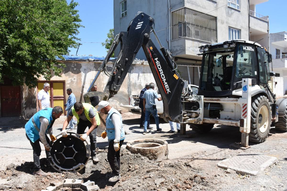 Hilvan’da Verilen Sözler Hayata Geçiyor: Kapsamlı Asfalt Seferberliği Başlıyor