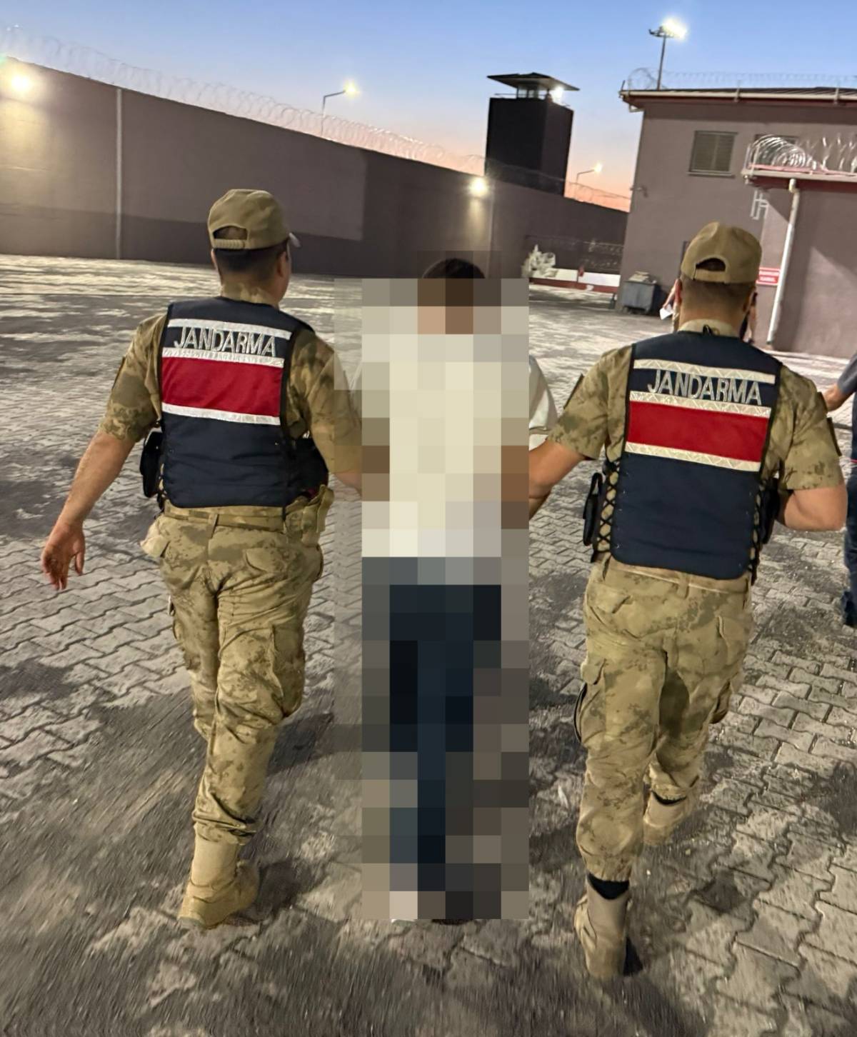 Urfa’da 4 Yıl 2 Ay Hapis Cezası Bulunan Firari Yakalandı