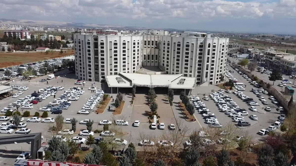 Urfa’da Dev Beyin Tümörü Kapalı Yöntemle Alındı