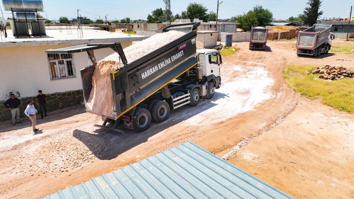 Harran'da Kırsal Mahallelerde Asfalt Hazırlığı Başladı