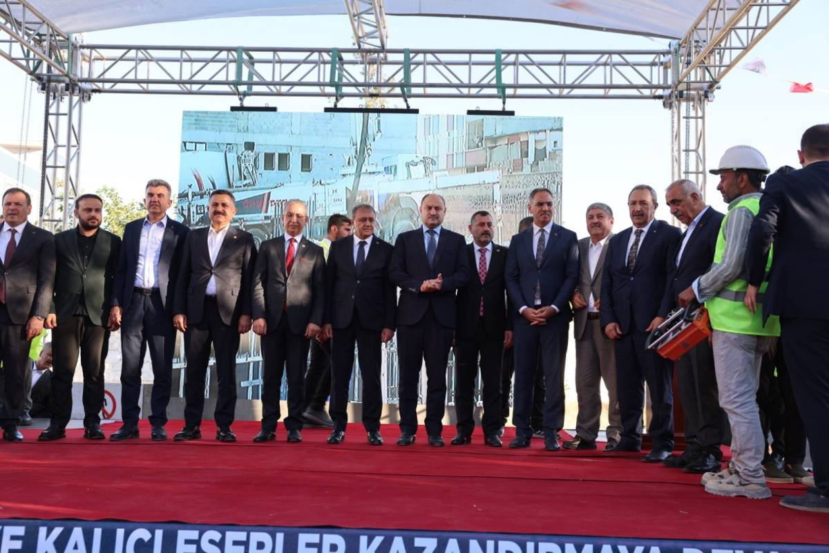 Eyyübiye Belediye Hizmet Binasının Temeli Atıldı