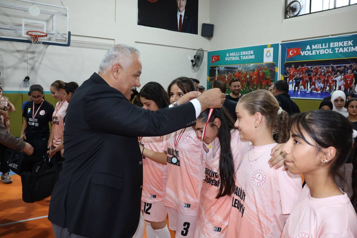 Genç Sporcular Haliliye’de Voleybol Coşkusu Yaşadı