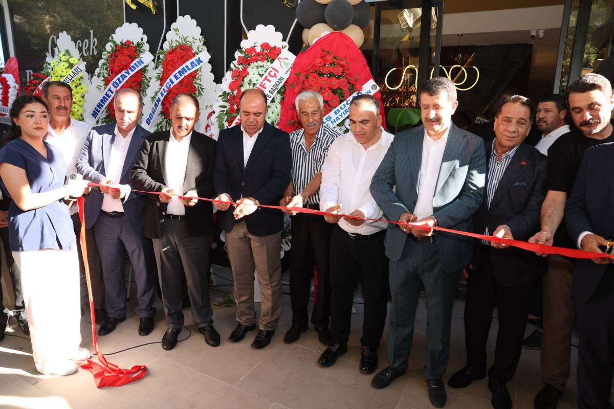 Şanlıurfa'da Model Akıl Eğitim Kurumları'nın Yeni Şubesi Gold Loca Hizmete Açıldı